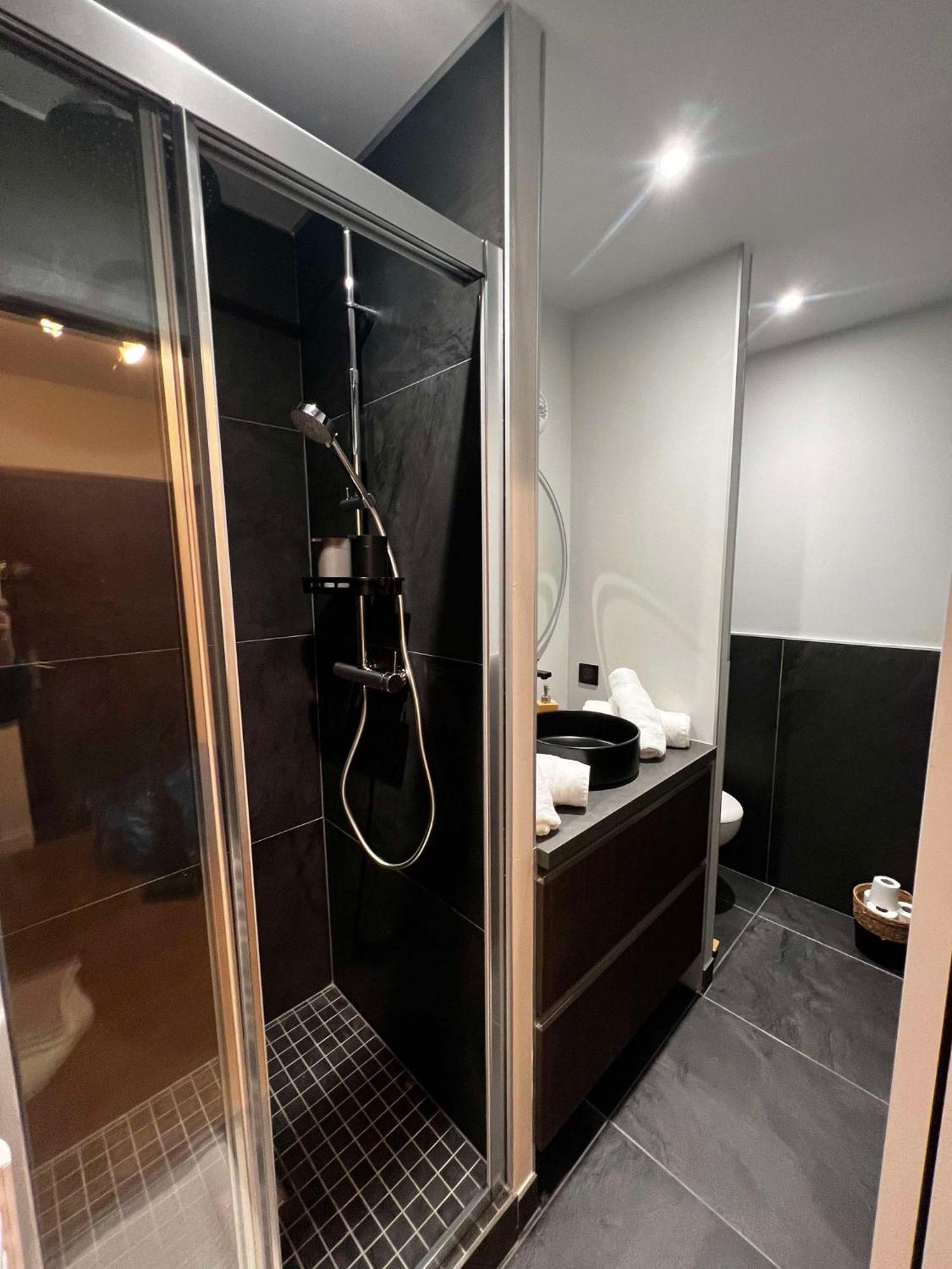 Appartement Le Flamboyant - Wifi - Central - Cosy Aix-les-Bains Esterno foto