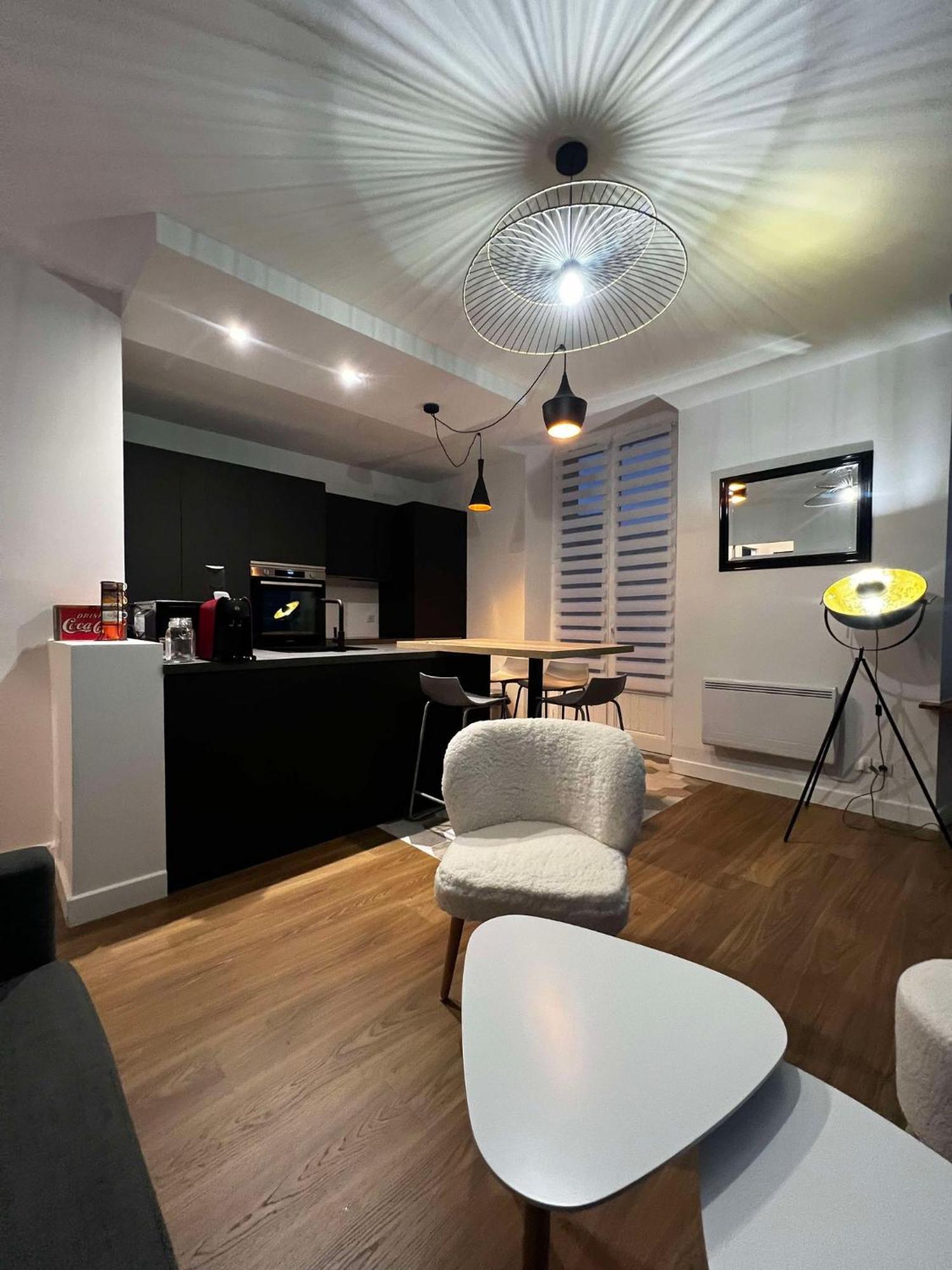 Appartement Le Flamboyant - Wifi - Central - Cosy Aix-les-Bains Esterno foto
